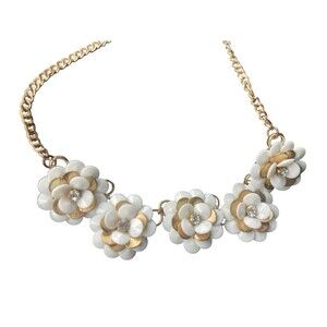 Chunky White Gold Gardenia Flower Statement Necklace Cottagecore Fairycore Faie